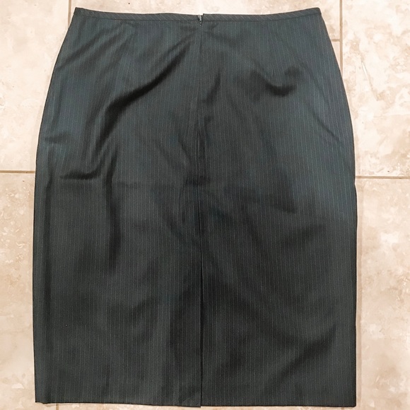 🌹 BOGO 1/2 OFF! Calvin Klein pinstripe skirt suit - Picture 4 of 5